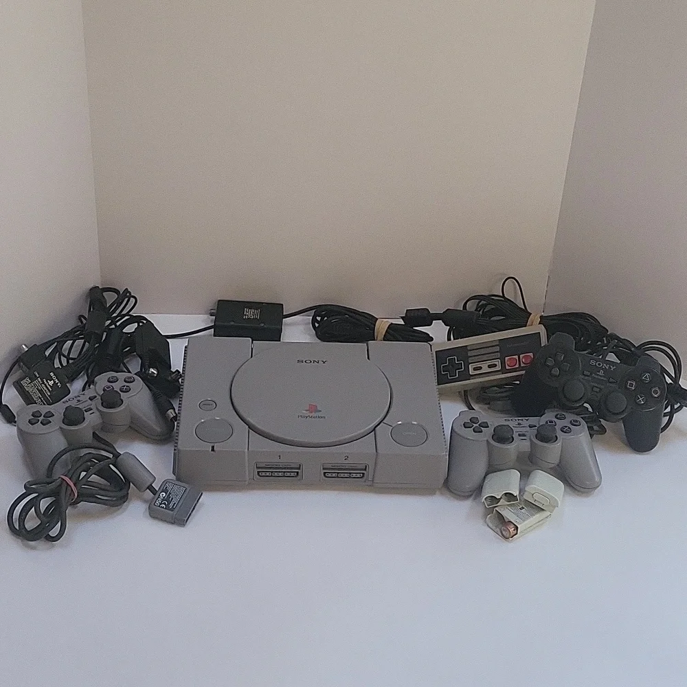 Sony Playstation Model No. SCPH-9001 Console with Accessories Vintage 2000